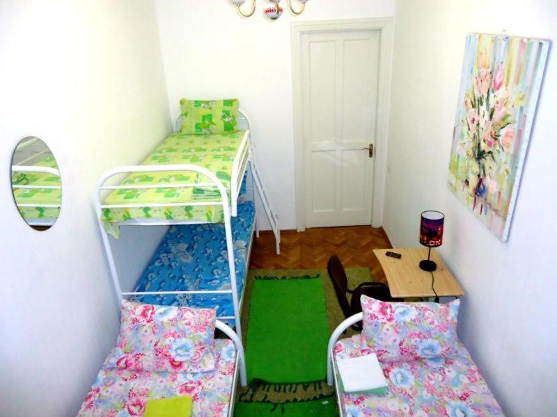 Hostel Kreshatik Kiev Rom bilde