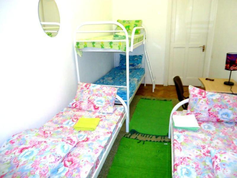 Hostel Kreshatik Kiev Rom bilde